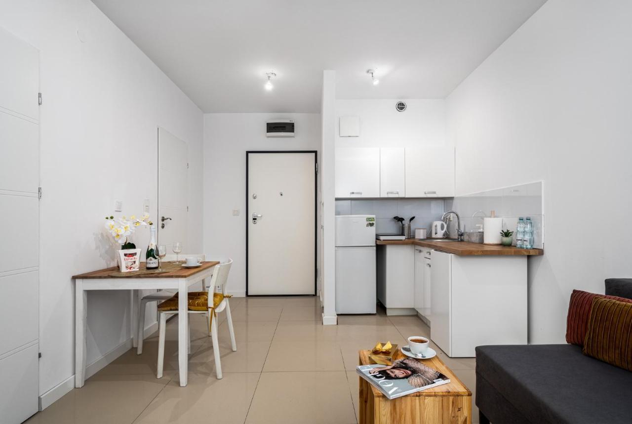 Apartament Kasprzaka Bliska Wola Varşovia Exterior foto